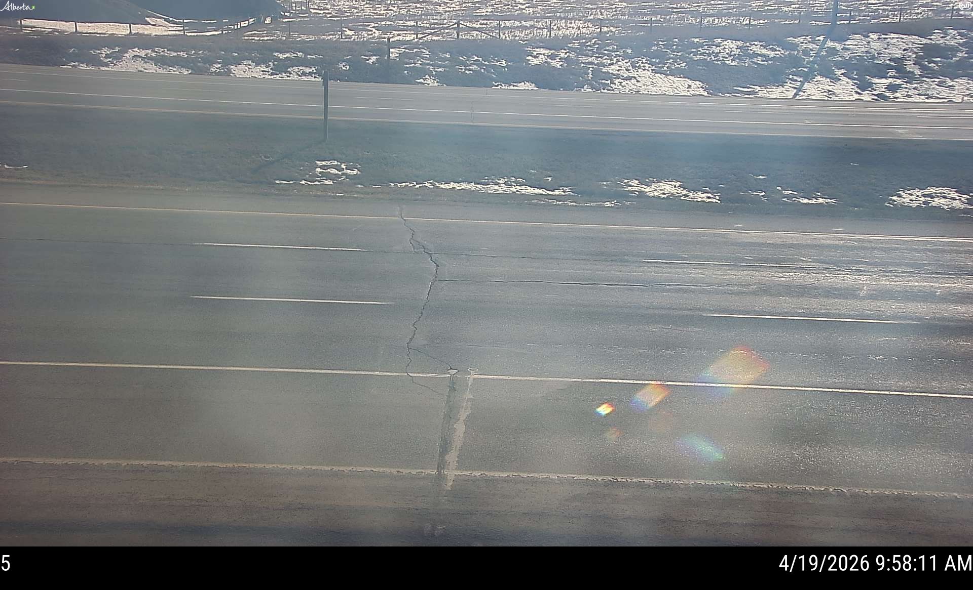 Hwy 2: North of Hwy 7 near Okotoks — West side of HWY