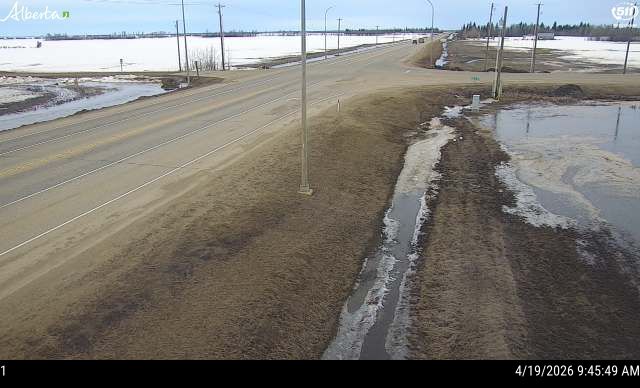 Hwy 2: South of Twp Rd 810 near Nampa — East side of HWY