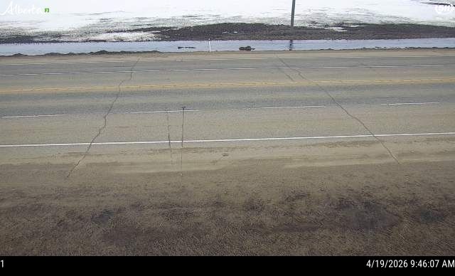 Hwy 2: South of Twp Rd 810 near Nampa — East side of HWY