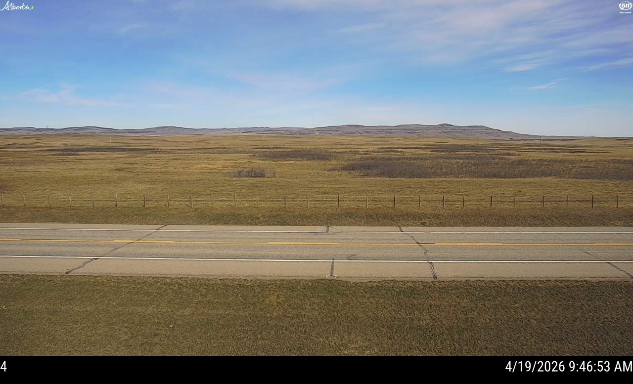 Hwy 3: East of Range Road 272 near Fort Macleod — South side of HWY