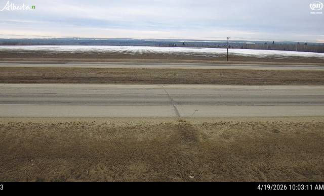 Hwy 43: South of Twp Rd 700 near Valleyview — West side of HWY