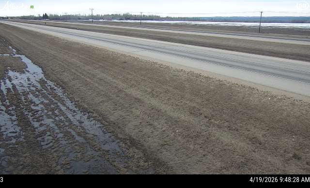 Hwy 43: South of Twp Rd 700 near Valleyview — West side of HWY