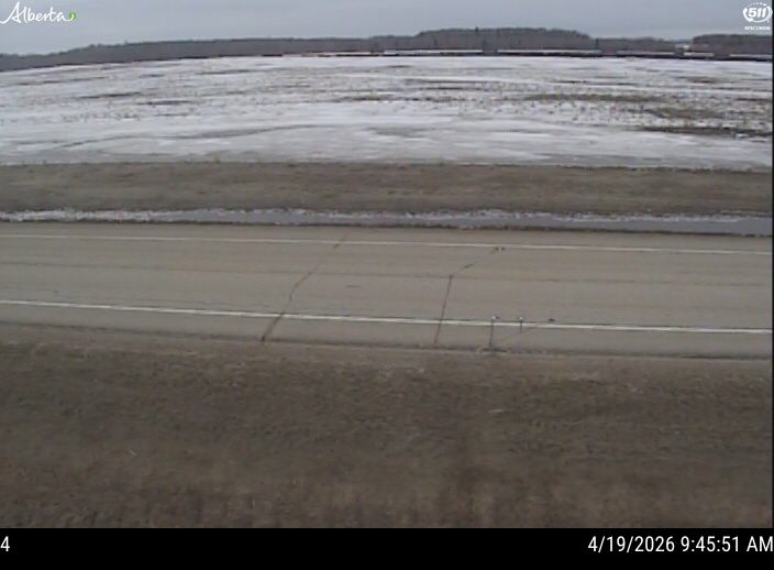 Hwy 2: West of Range Road 103 near Kinuso — North side of HWY