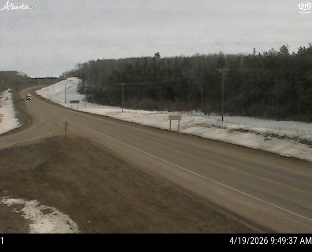 Hwy 881: North of ALPAC-K Road near Heart Lake — West side of HWY