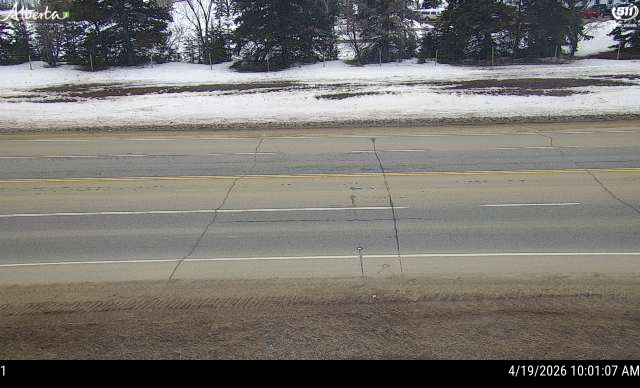 Hwy 2: North of Twp Road 834 near Grimshaw — East side of HWY
