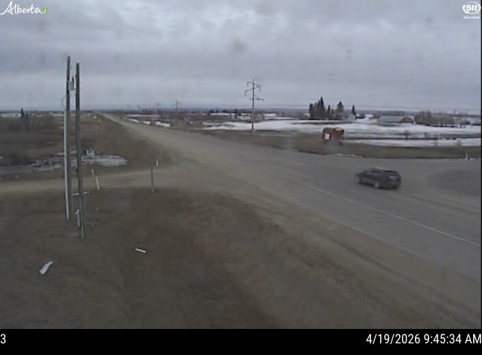 Hwy 2: North of Twp Road 780 near Rycroft — East side of HWY