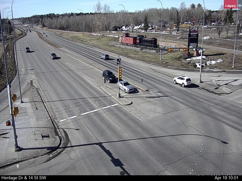 Heritage Drive / 14 Street SW — SW