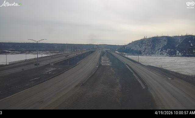 Hwy 63: Memorial Bridge - North — N end of Bridge
