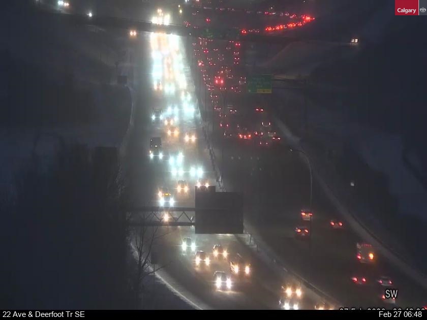 Traffic Cam 22 Avenue / Deerfoot Trail SE