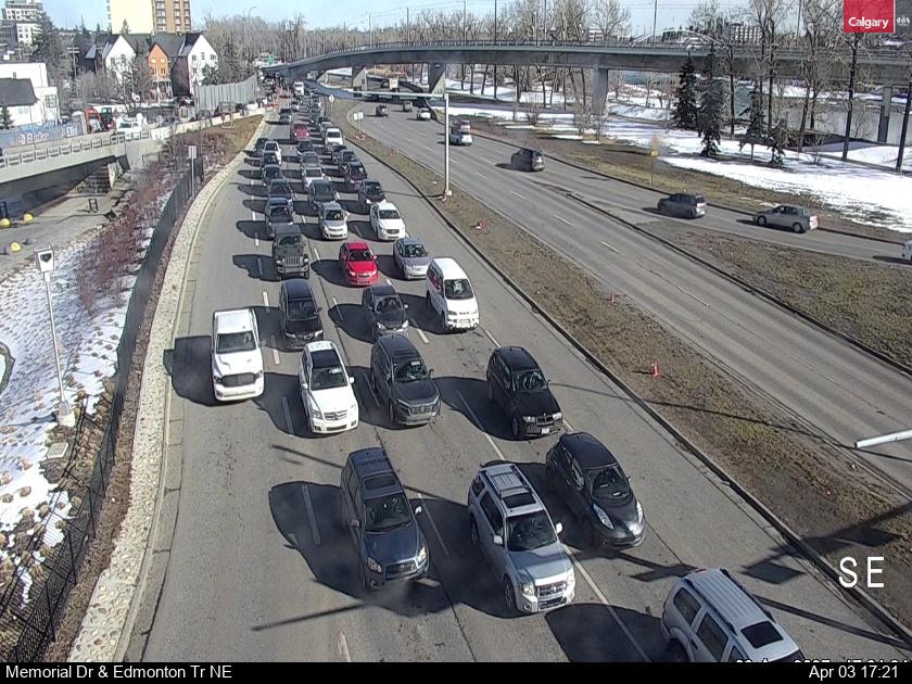 Traffic Cam Memorial Drive / Edmonton Trail NE