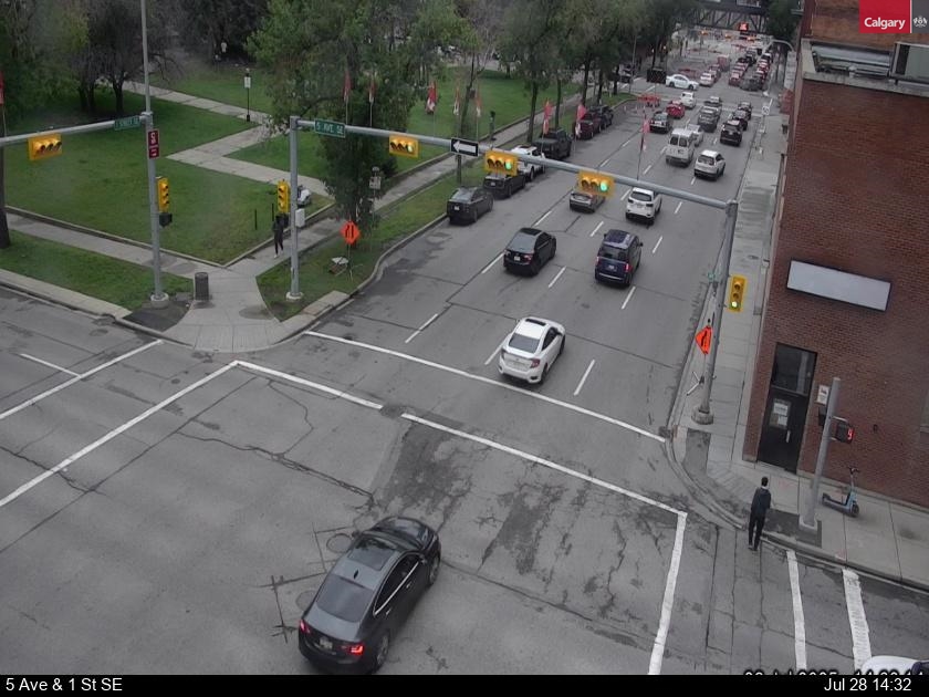 Traffic Cam 5 Avenue / 1 Street SE