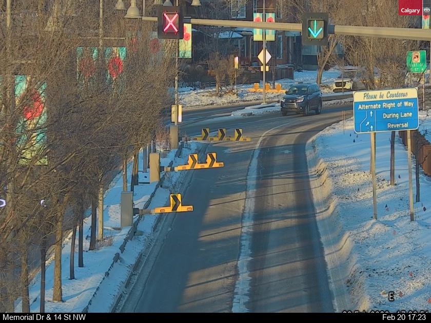 Traffic Cam Memorial Drive / 14 Street NW