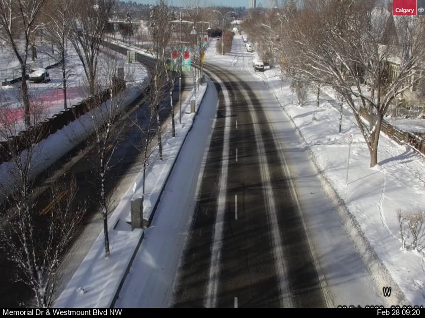 Traffic Cam Memorial Drive / 10A Street NW