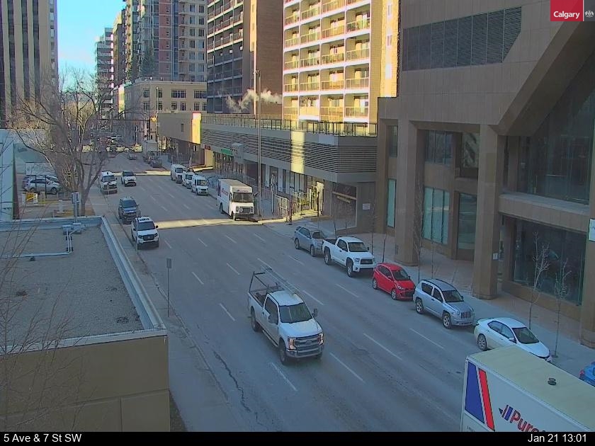 Traffic Cam 5 Avenue / 7 Street SW