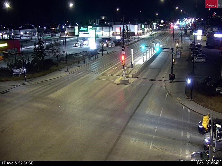 Traffic Cam 17 Avenue / 52 Street SE