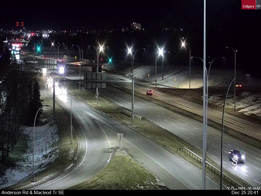 Traffic Cam Anderson Road / Macleod Trail S